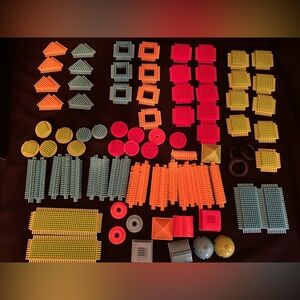 Bristle Blocks Building Assorted Lot 80+ Pieces STEM Toys Bundle